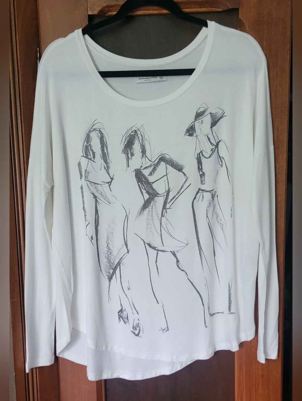 Vintage Abercrombie & Fitch White Long-Sleeve Top with Fashion Sketch Graphic
